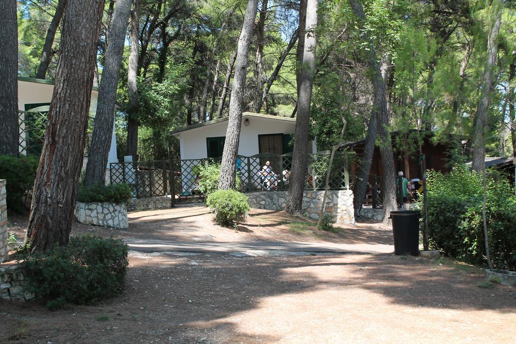 Camping Villaggio Internazionale San Menaio Szoba fotó